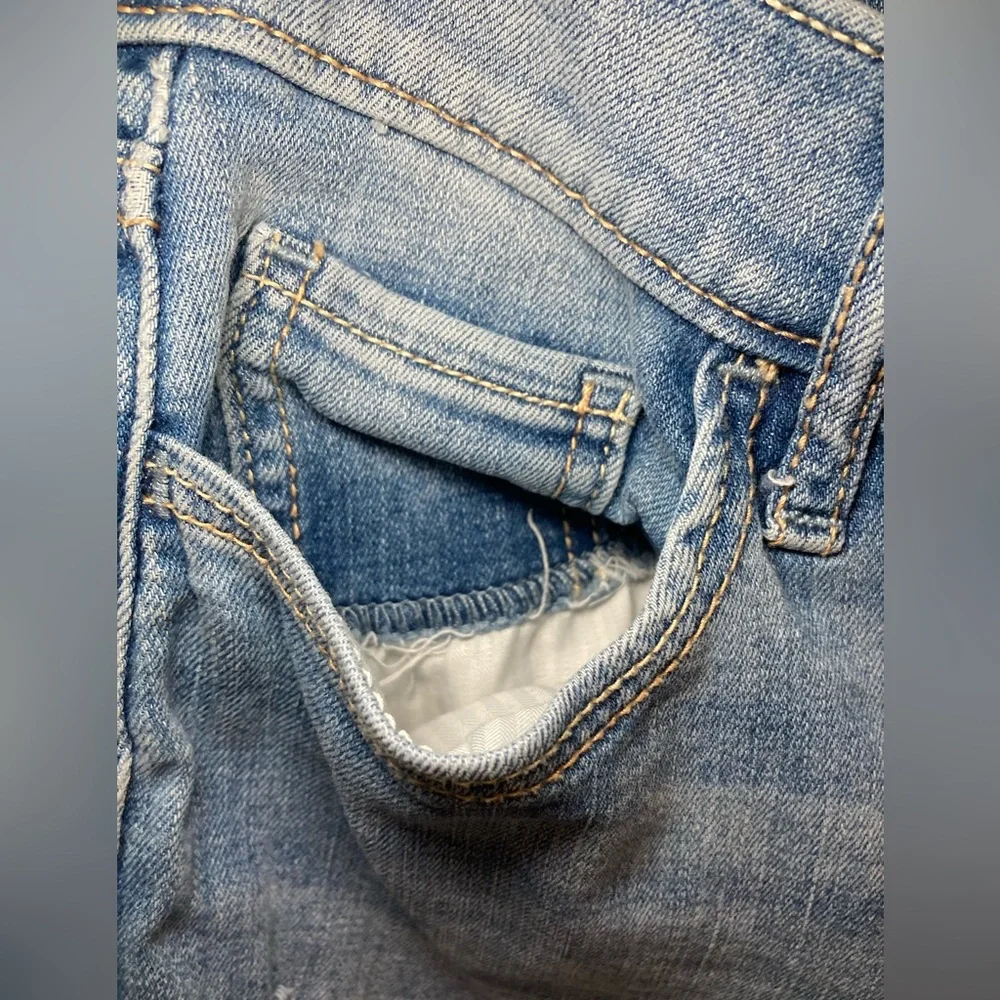 Hollister Distressed Light Blue Skinny Jeans - Picture 6 of 11